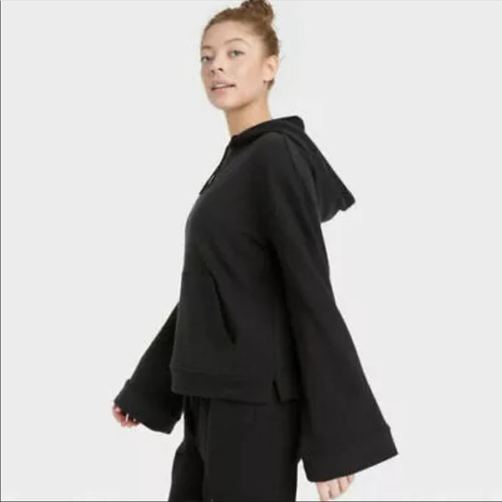 All In Motion XS Bell Sleeve Pullover Hoodie‎ Black Athleisure Yoga Gym
